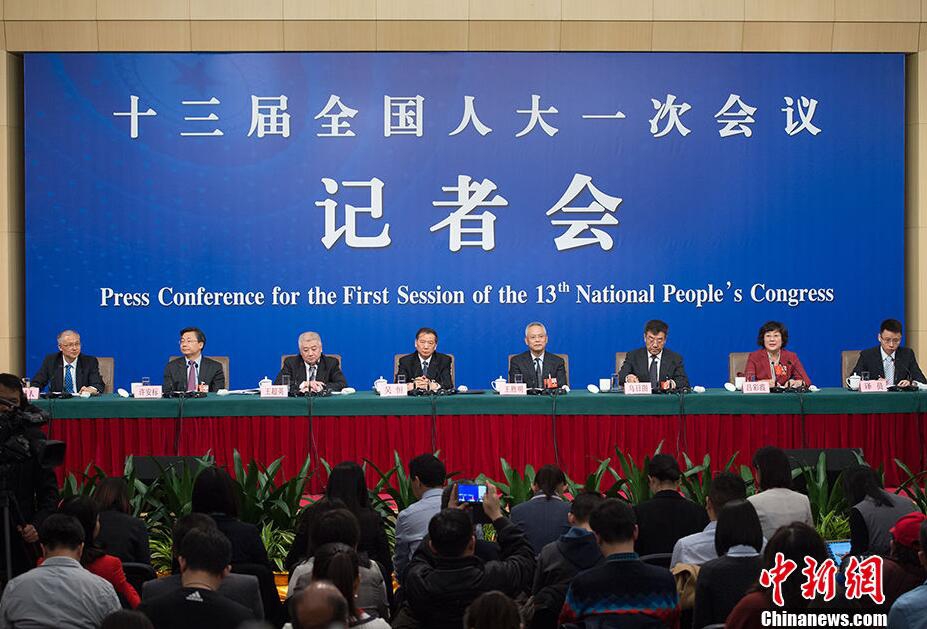 境外輸入病例超700 如何防范輸入風(fēng)險(xiǎn)？