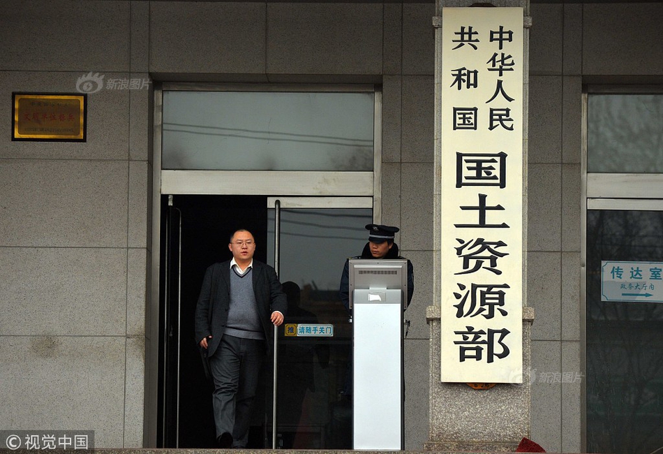 宋智孝38歲就開始老了？脖子上的皺紋，像有50歲的老年...