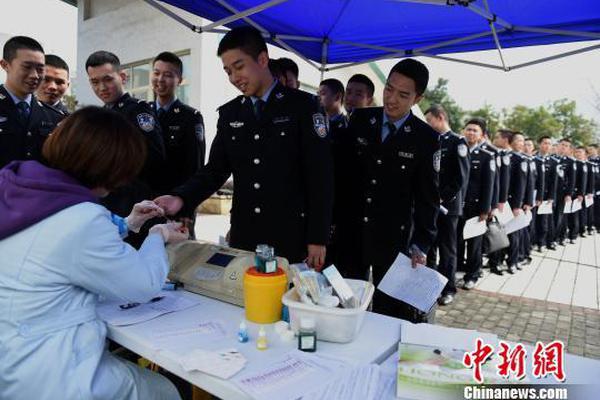 美又撤出一個駐伊基地 交接價值百萬美元物資