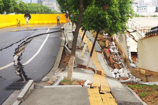 仍有內地居民前往疫情重點國家