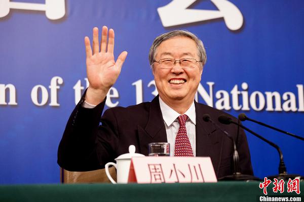 詹姆斯尬蹭季后賽熱搜還出錯